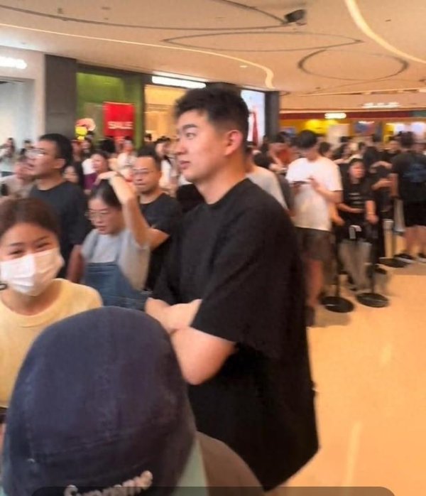 策略红 杭州一泡泡玛特新店开业2小时就关闭，商场最新回应来了