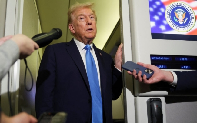 特朗普谈美国两架军机南海坠毁原因